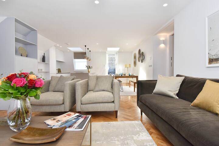 Amazing Mayfair 2 Bed £6 million AC Terrace Wi-Fi gallery image 5