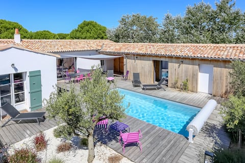 150 metres from beach, new villa with heated pool