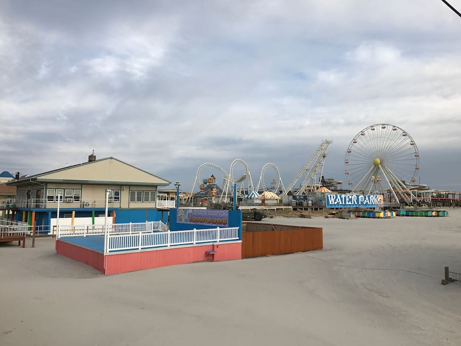 View toward Morey's Pier from Lincoln Ave