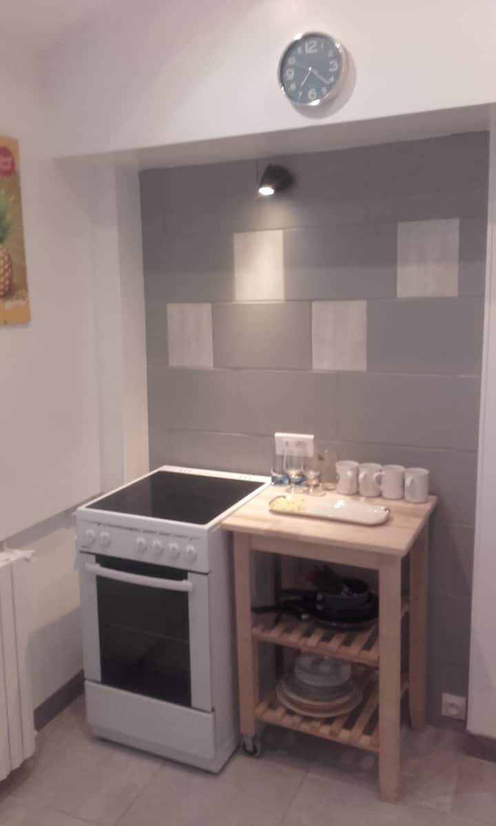 Le Studio D'aymar - ibis Styles Moulins Centre