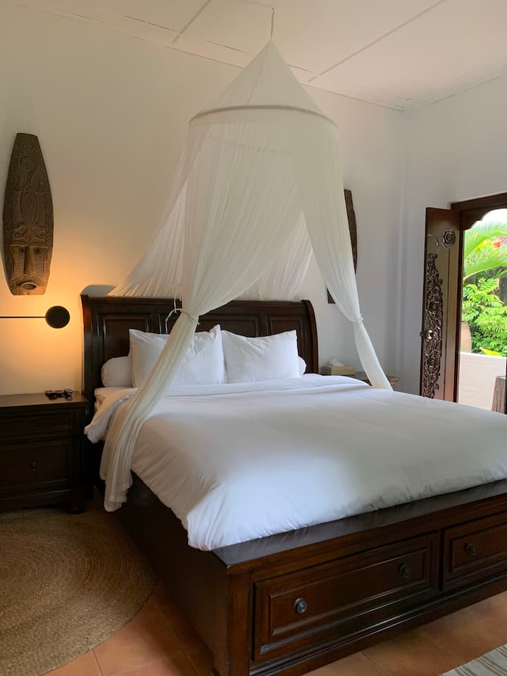 Основна спалня на приземния етаж 