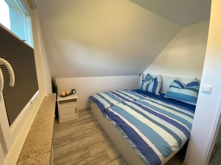 Cuddly double bed in the cute bedroom, unobstructed views of the starry sky (2nd floor)