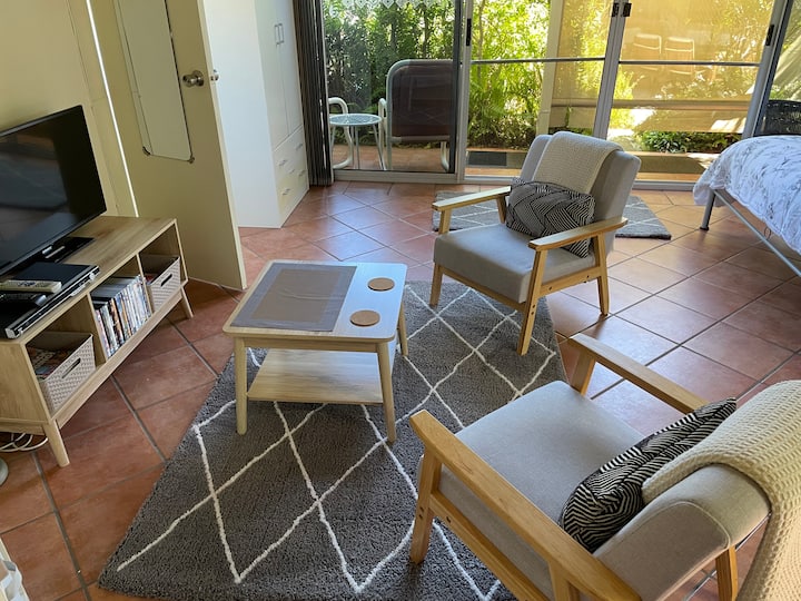 Tropical Pool, Bungalow, Walk To Beach, Bbq. - Sunshine Coast