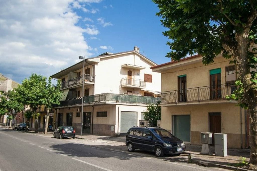 La casa ai piedi del Castello Medioevale