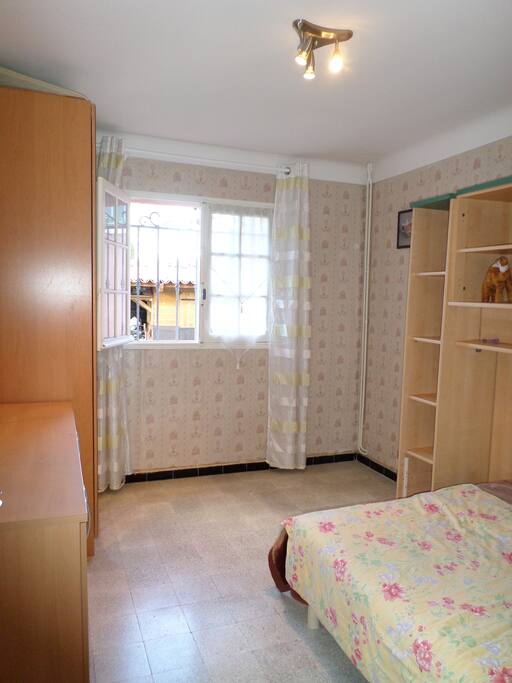 Chambre toute équipée - Dressing / Placard