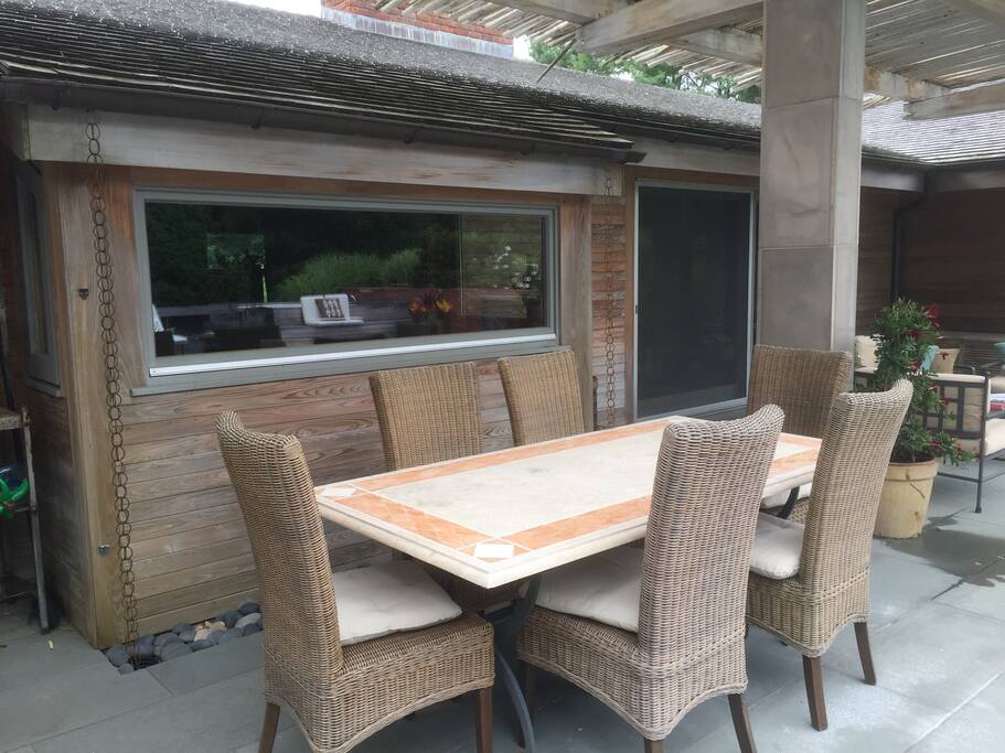 Covered Outdoor Dining and Living Area