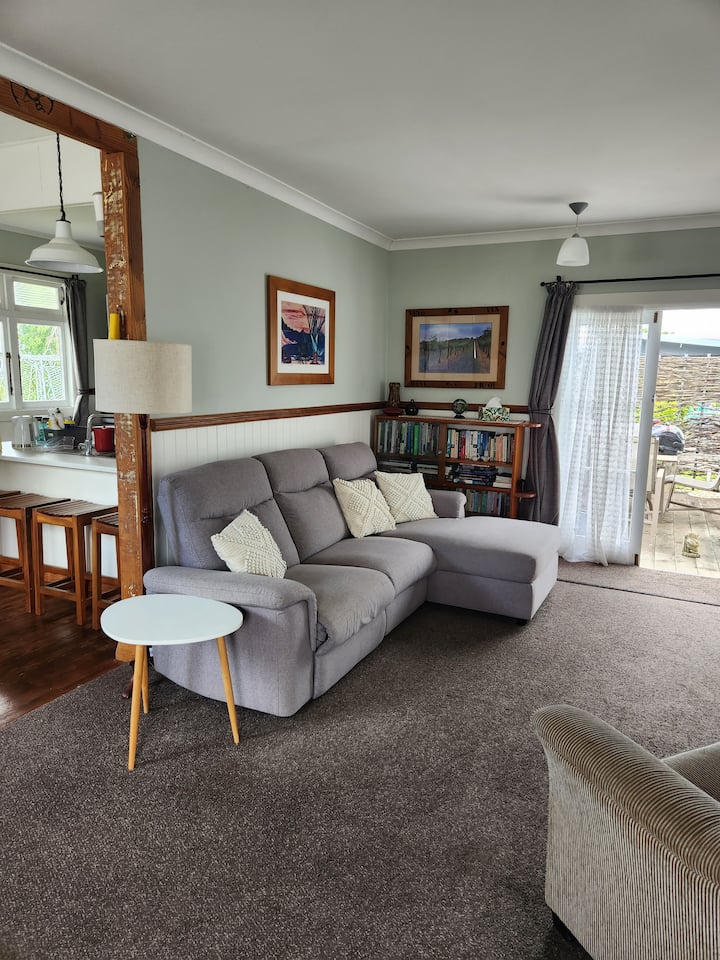Cottage On Mona.not Your Average Airbnb. - Hastings