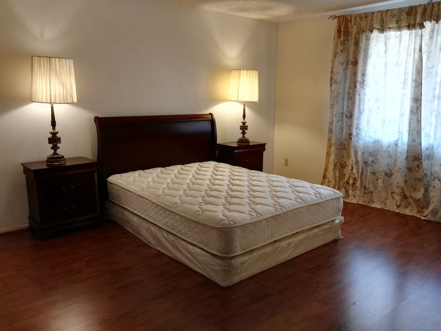 Queen size Bed