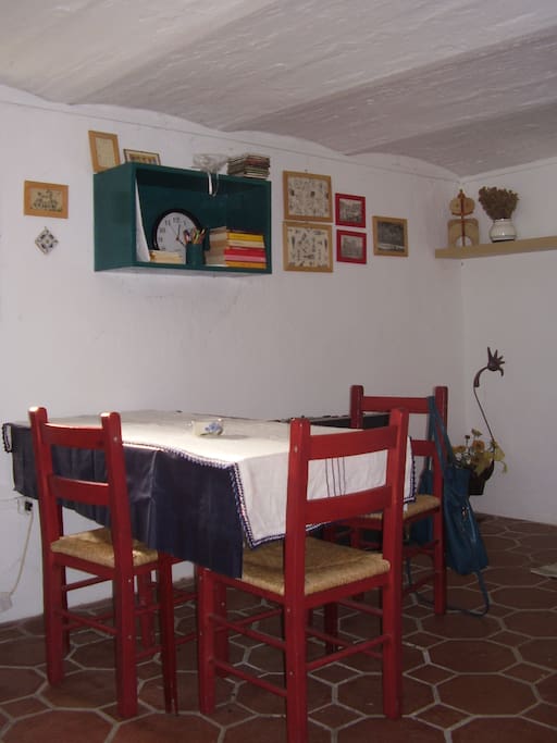 Soggiorno zona tavolo