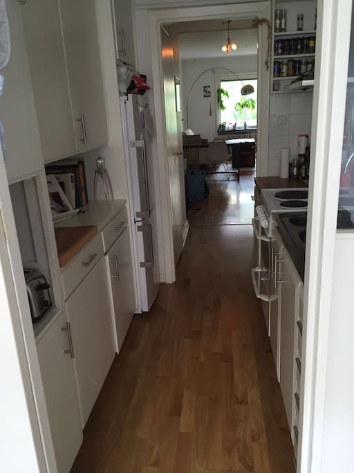 Cute kitchen with space to make your own magic
