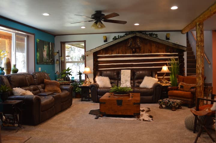 Relaxing Cabin W/ Hot Tub And High-speed Internet - Montana