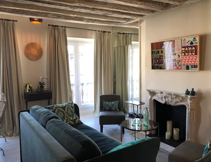 Duplex in StGermaindesPrés under a mobility lease Apartments for