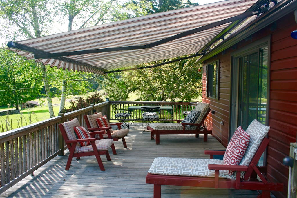 Here's the deck with the retractable, remote-controlled awning