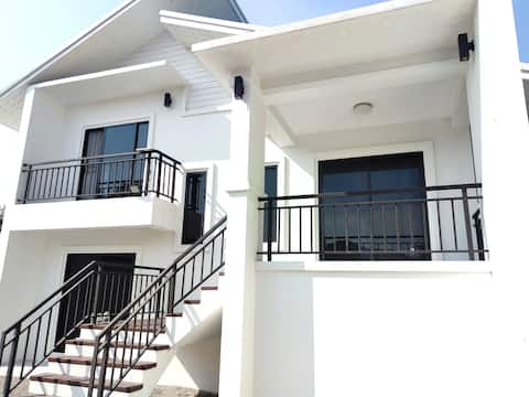 3 bedrooms wholehouse near Nimman : U Yen hometel