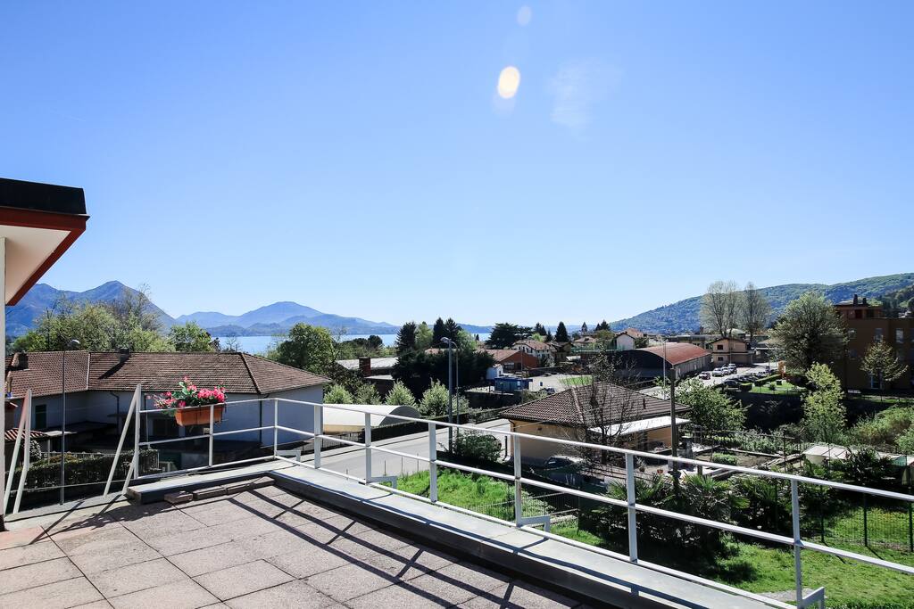 la terrazza vista lago