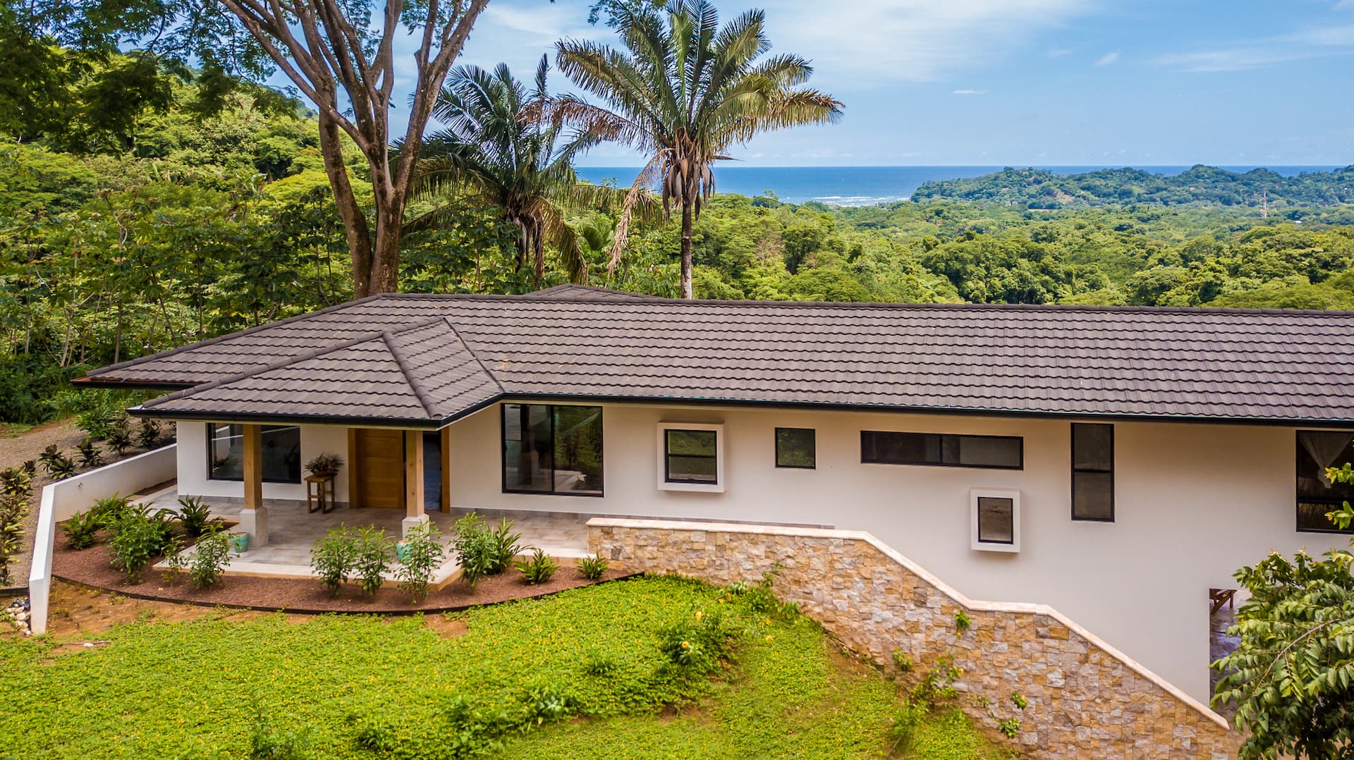 The Hidden Jewel - Stunning ocean view!