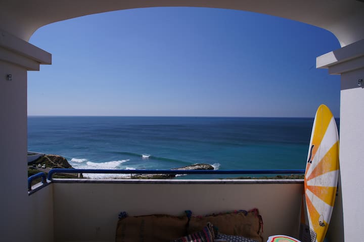 Chill In Ericeira – Beach House