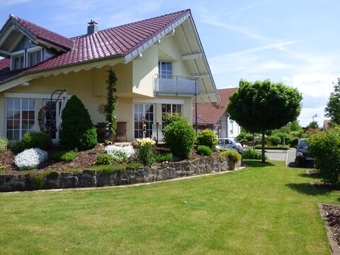 Beautiful apartment in the middle of the Rhine plain