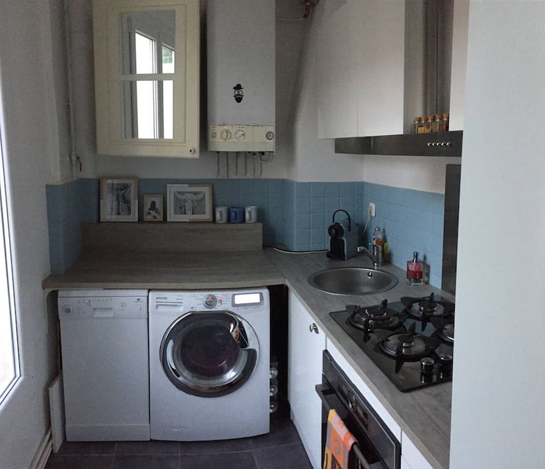 Kitchen (shared place) / cuisine (espace partagé)