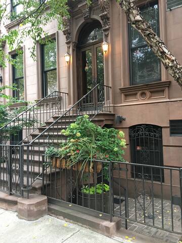 Duplex apartment with garden gallery image 2