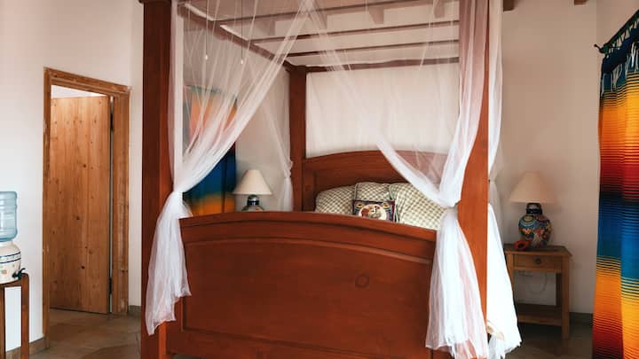 带小厨房和壁炉的南小屋