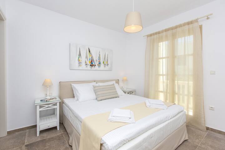 Two Apartments with Sea and Castle view 5-8 people gallery image 2