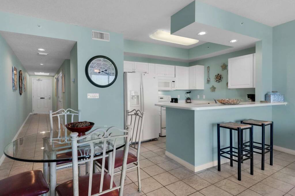 Enjoy your breakfast in the fully stocked kitchen!