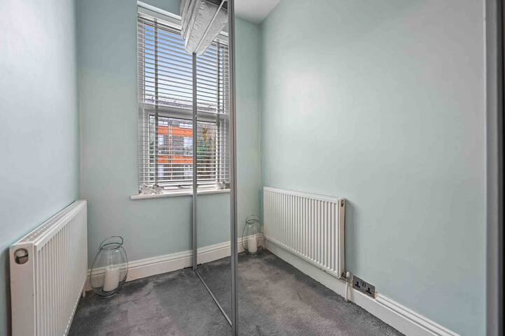 Wembley Luxury Residence- Opulence House gallery image 4