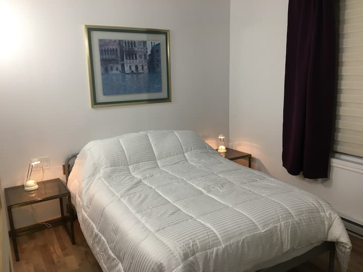 SaintLaurent Vacation Rentals & Homes SaintLaurent, Montreal