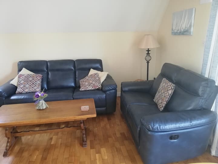 Holiday Home-3 Bedroom. 1 Double, 1 Twin  1 Single - Lahinch