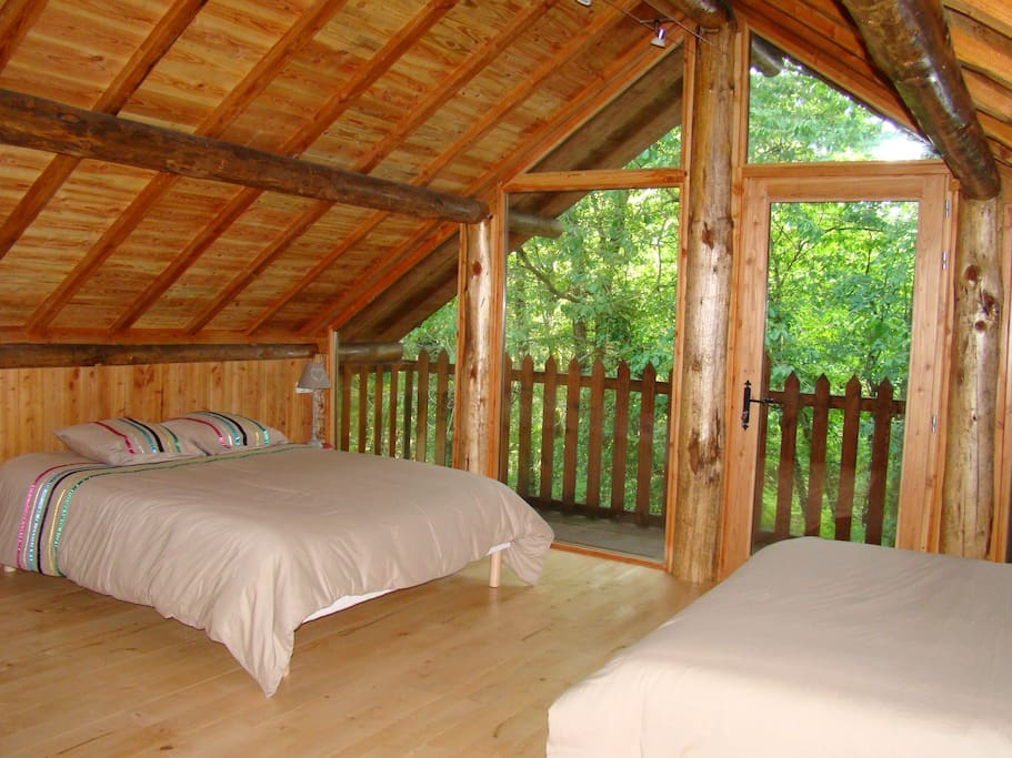 Chambre avec petit balcon