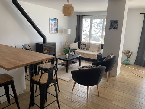 Chazelet 12 pers all comfort - Terrace view Meije