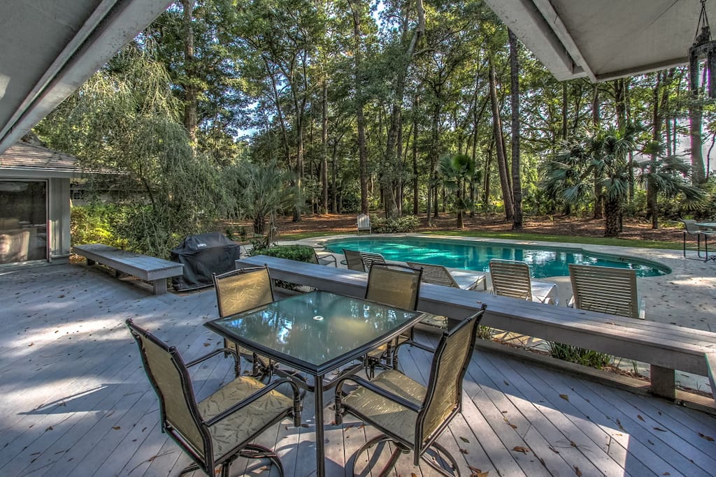 Pool/Patio Area
