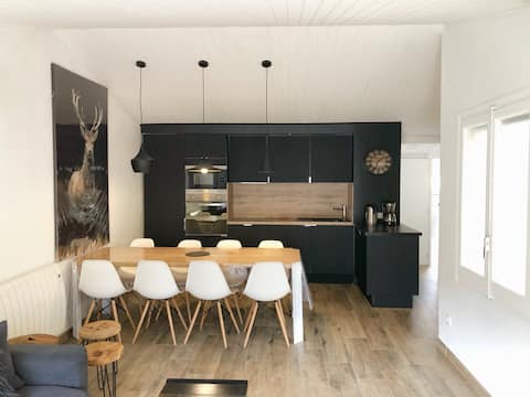 Ski-in Penthouse | Large terrace & views