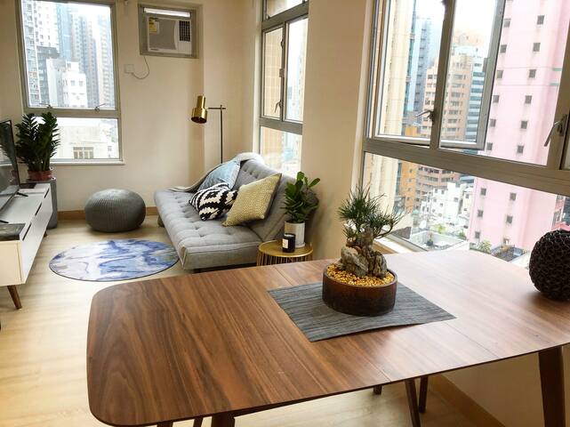 Spacious Bright and Airy Freshly Decorated Appt