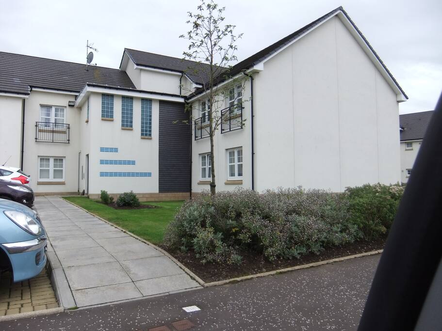 Entrance & Car Park