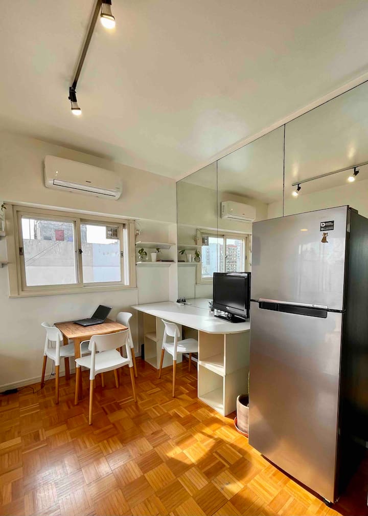 Studio apartment with private terrace in Almagro