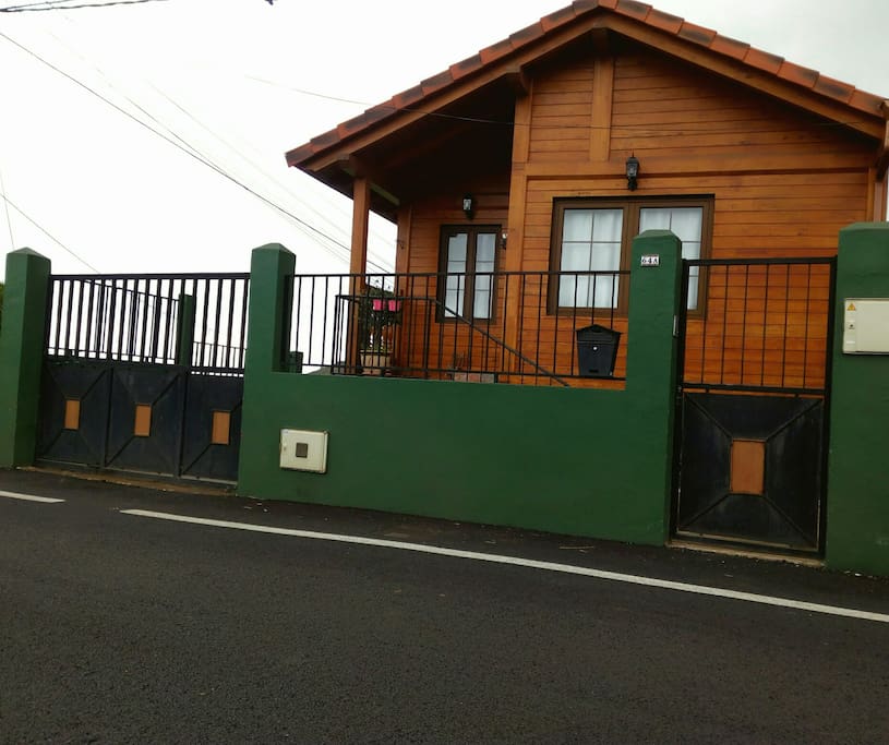 Fachada principal de la casa