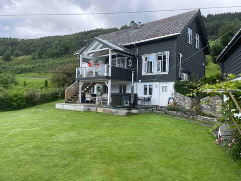 Cozy appartment by the Fjord