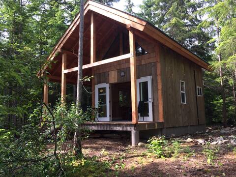 Sunrise Cabin Kaslo Kootenay Lake