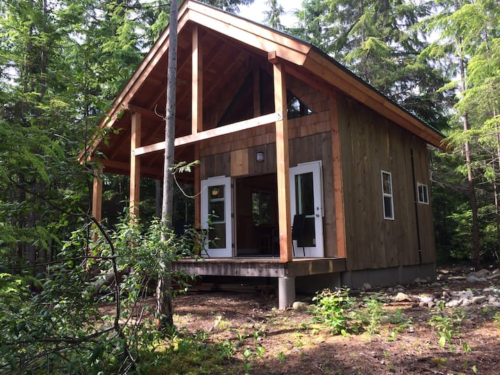 Sunrise Cabin Kaslo Kootenay Lake