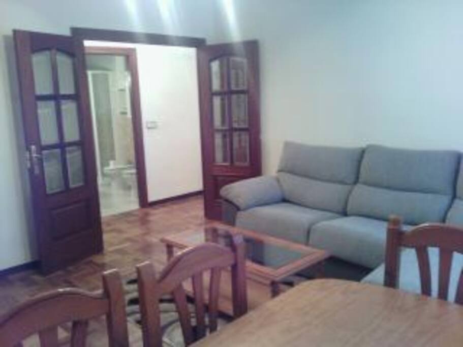APARTAMENTO-SALÓN-avenida de la paz-58-60.