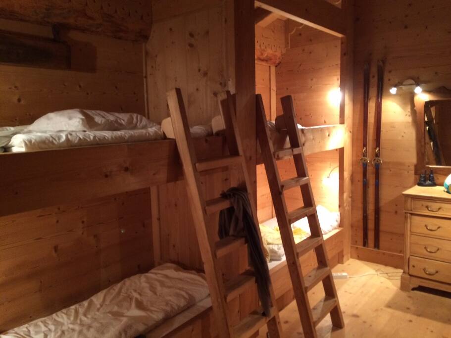 Chambre 3 - 4 lits simples