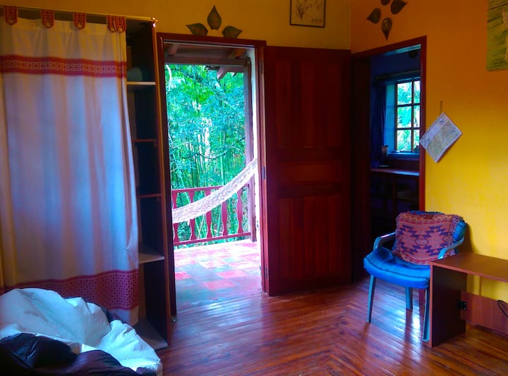 Hummingbird Suite  - Eco-lodge/ Long Term Rentals - Zamora Chinchipe