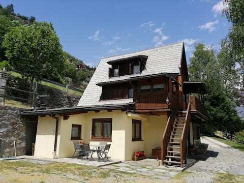 Chalet in the countryside "La Maison du Cèdre" first floor