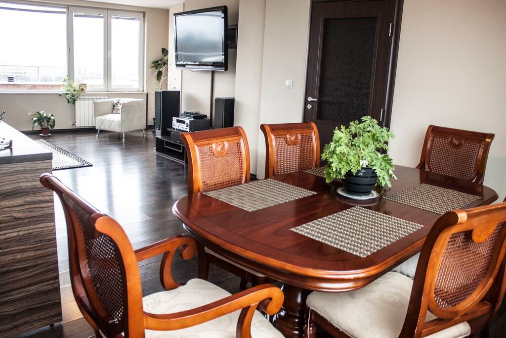 Dinning table