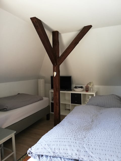 Room with 2 beds in central location of Hameln