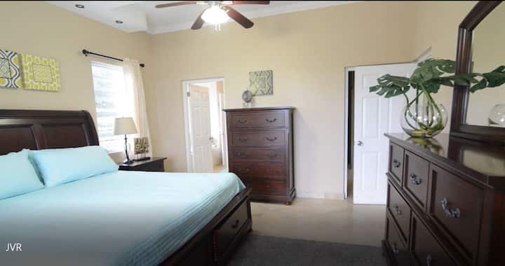 Ოთახი 1, საწოლი დიდი ხნით