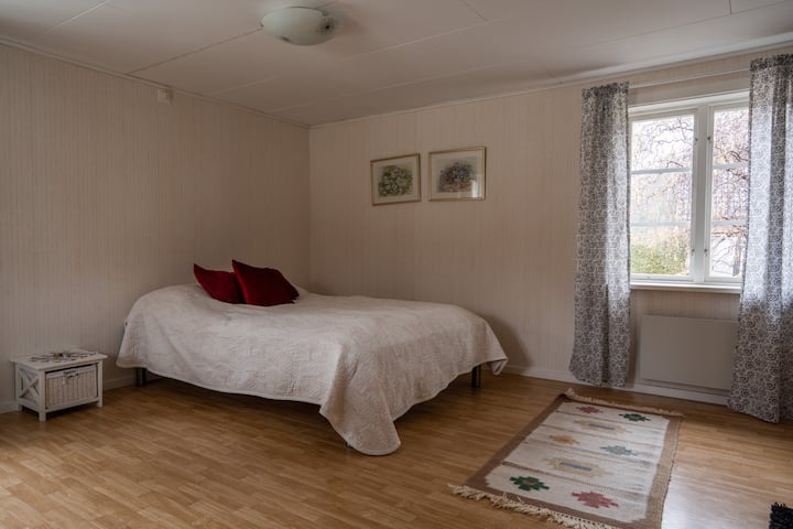 Dormitorio y comedor combinados