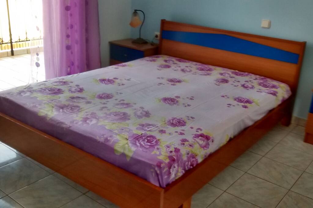 Bedroom with double bed